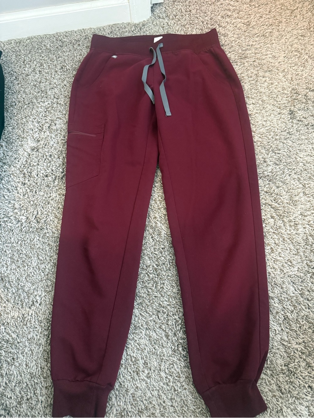 Figs Women's Burgundy Jogger Sweatpants with Drawstring